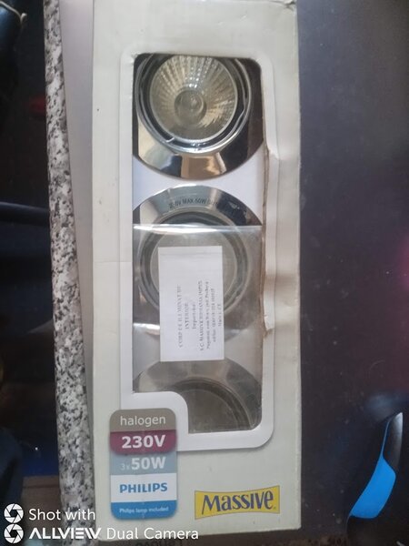 Set 3 spoturi Downlights Philips Massive (Halogen 230V GU10).